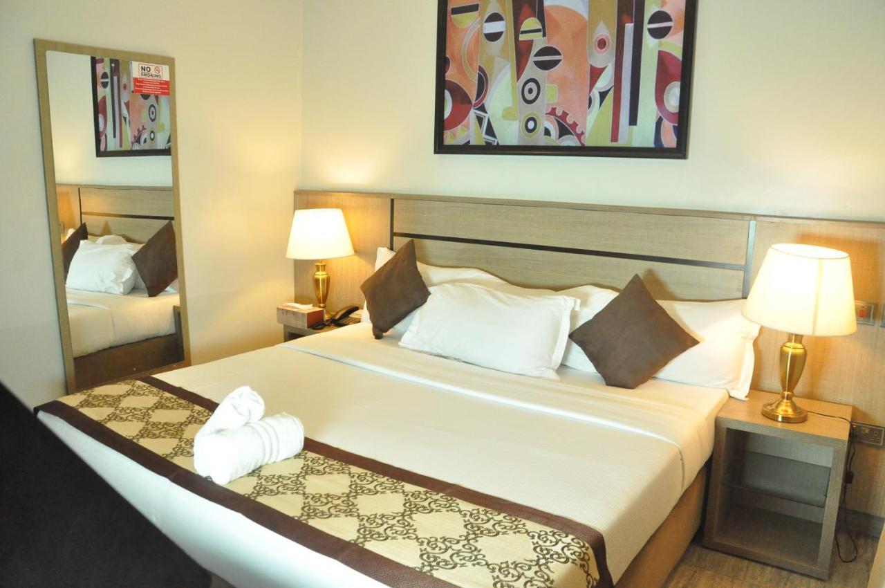 Moz One Executive Guest Rooms Agadez Mobushipe Exterior photo
