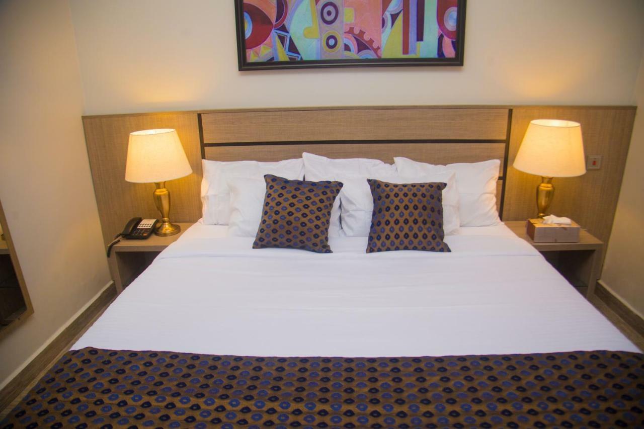 Moz One Executive Guest Rooms Agadez Mobushipe Exterior photo
